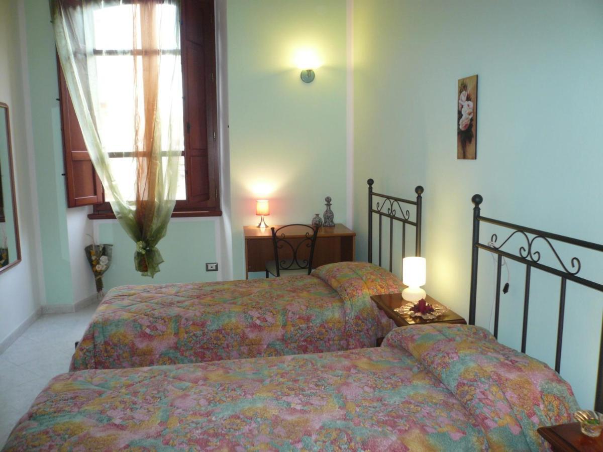 Alloggio Privato Giunic Cagliari Chambre photo